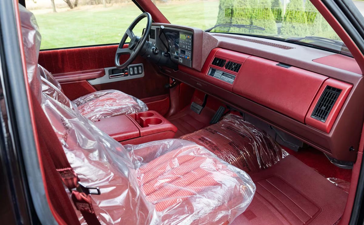 Chevrolet 454 SS interior