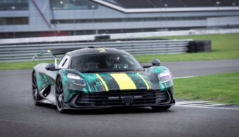 Cómo es el superdeportivo híbrido de Aston Martin