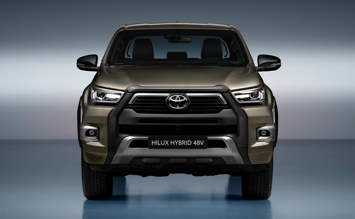 Toyota Hilux Hybrid trompa