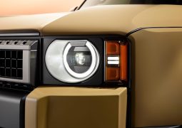 Toyota Land Cruiser faro