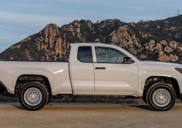 Toyota Tacoma SR perfil