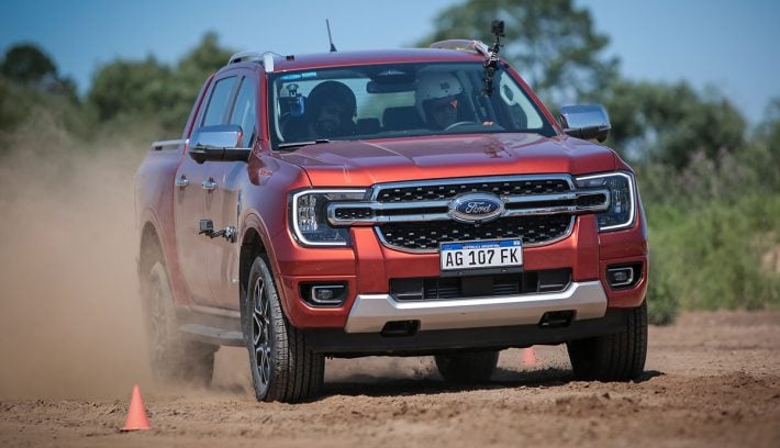 Ford Ranger V6 limited aceleracion en tierra