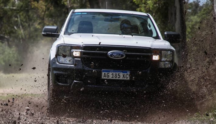 Ford Ranger XL 4x4 (1)
