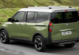 Ford Tourneo Courier SUV
