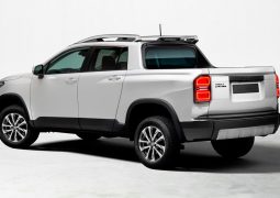 Toyota Corolla Cross pick up trasera