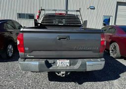 Toyota Tundra 1 millon de km cola