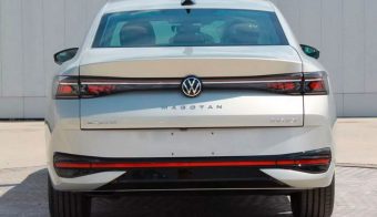 Volkswagen Magotan 2024 trasera