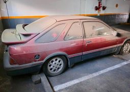 Ford Sierra abandonado 2