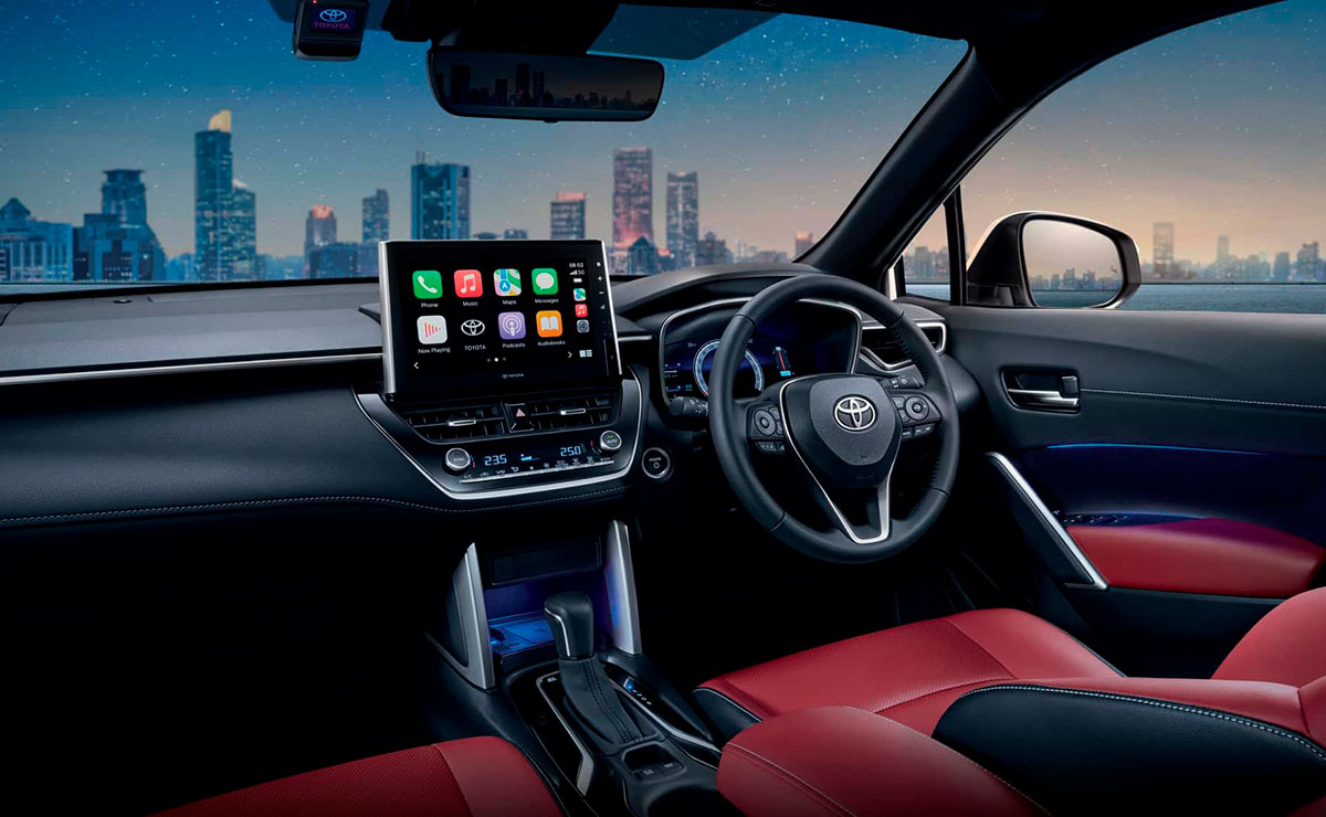 Toyota Corolla Cross 2024 interior