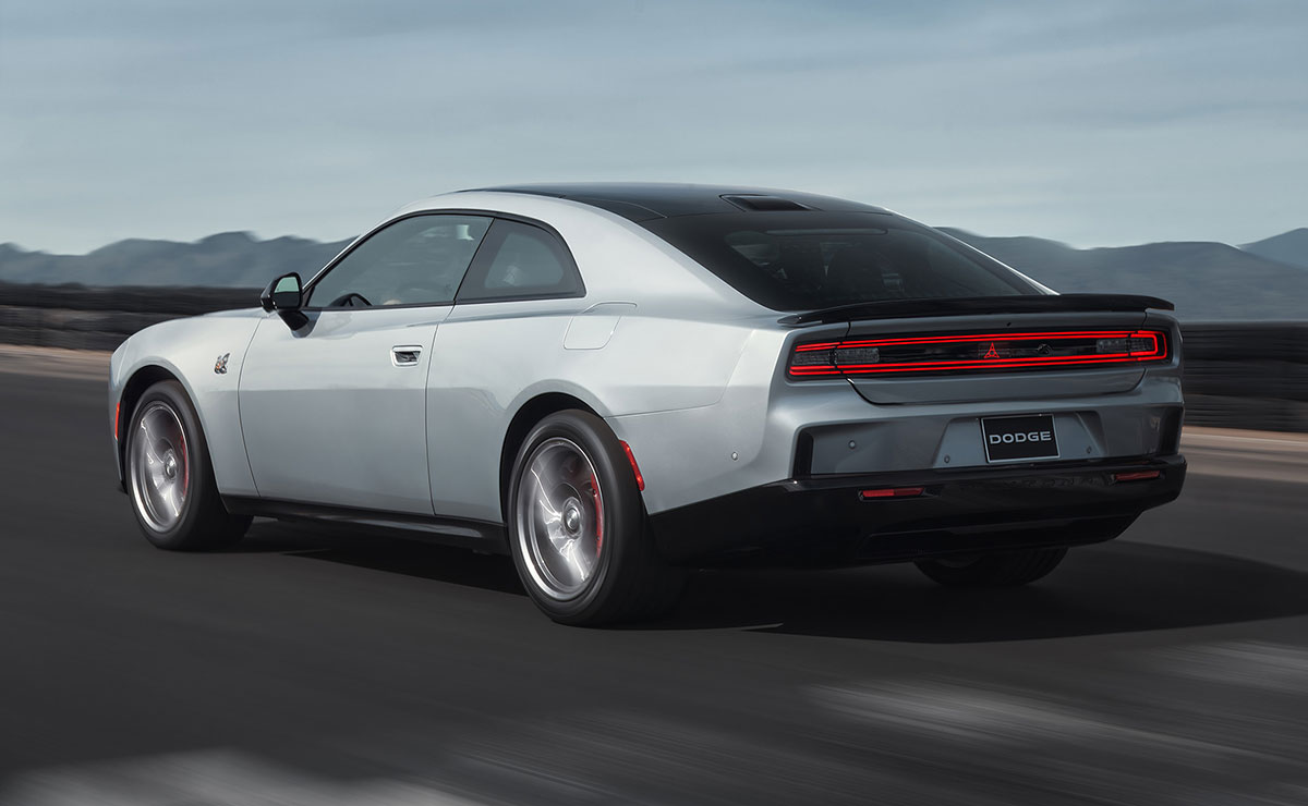 Dodge Charger trasera