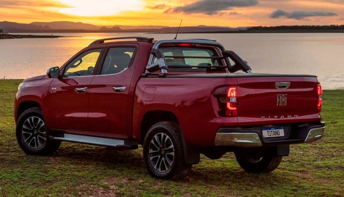 Fiat Titano 2024 trasera