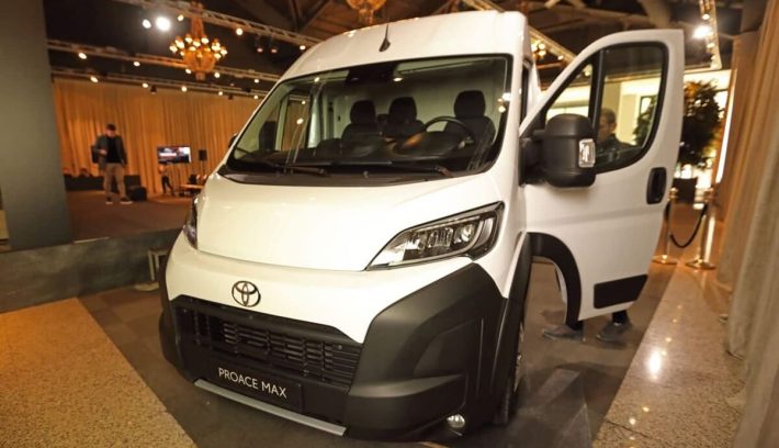 Renovación familia ProAce Toyota