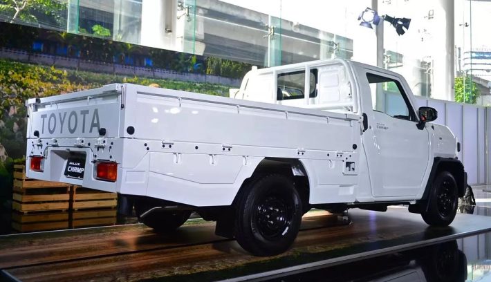 Toyota Hilux Champ trasera