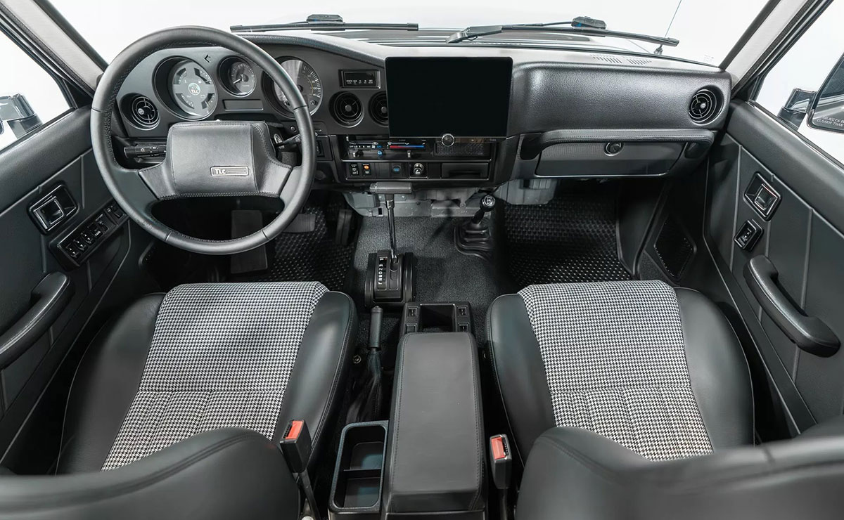 Toyota Land Cruiser interior 1
