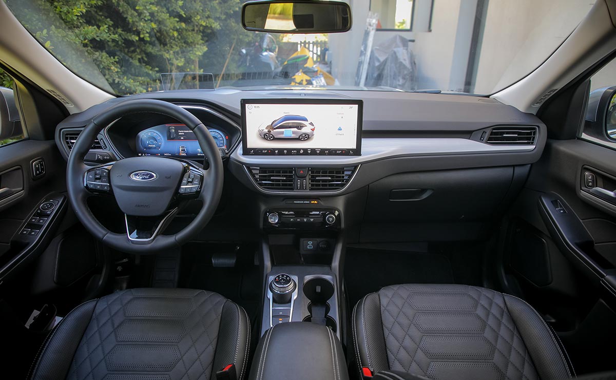 Ford Kuga Hibrida resumen interior