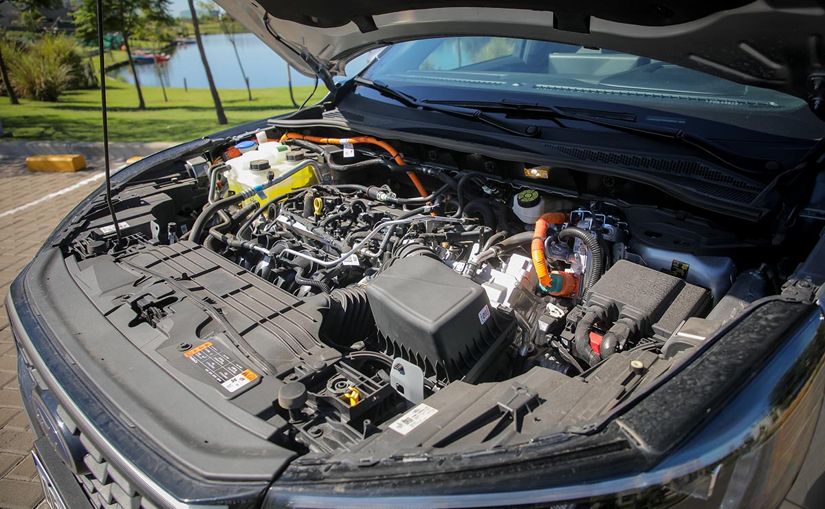 Ford Kuga Hibrida resumen motor