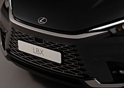 Lexus LBX lanzamiento parrilla