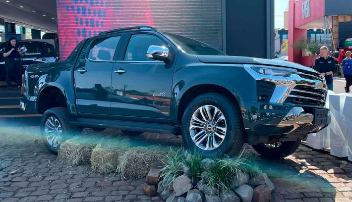 Nueva Chevrolet S10 High Country perfil