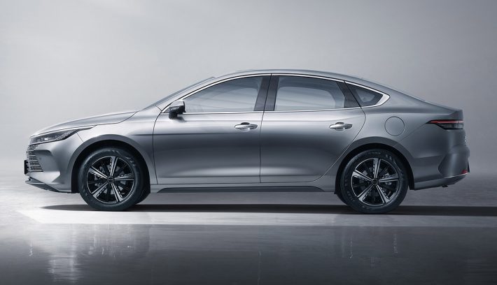 Sedan BYD King perfil