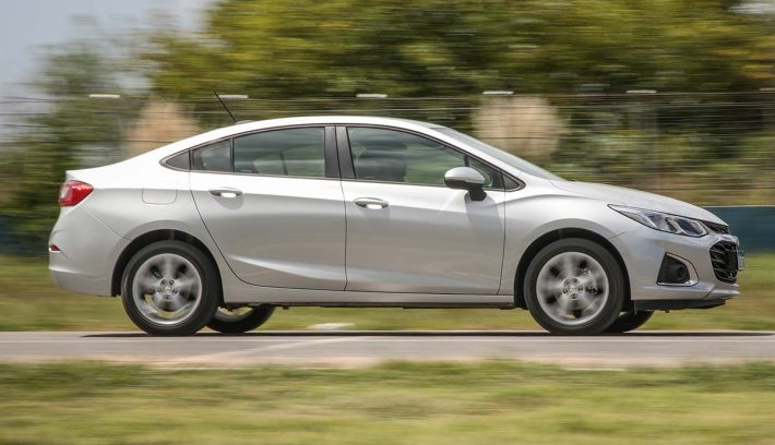 Chevrolet Cruze LT perfil