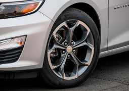 Chevrolet Malibu rs llanta