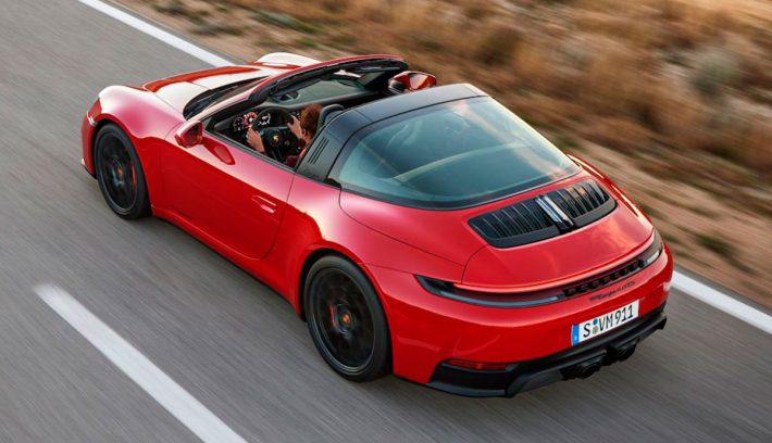 Deportivo Porsche 911 Carrera GTS accion 1