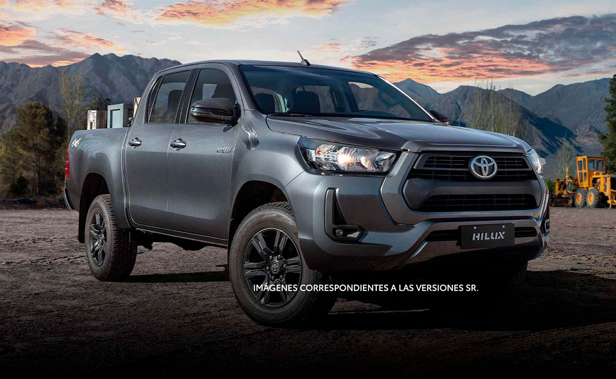 Toyota Hilux SR frente 1