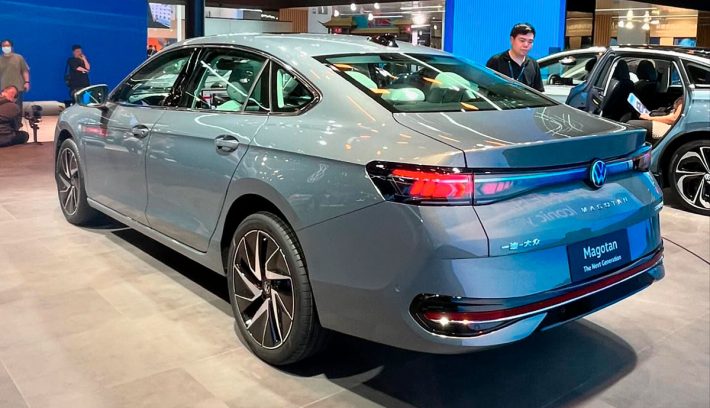 Volkswagen Magotan trasera