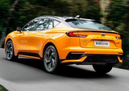 Ford Mondeo Sport accion 1
