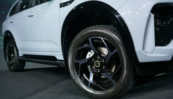 Isuzu MU-X 2025 SUV