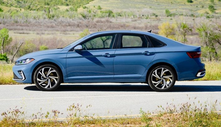 Volkswagen Vento 2025 perfil