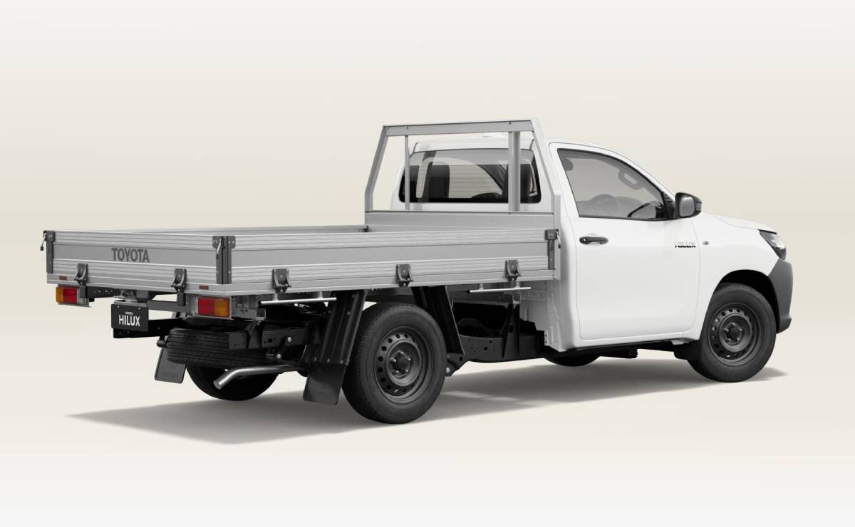 Nueva Toyota Hilux WorkMate 2025