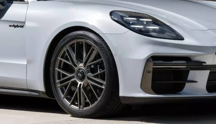 Sedan Porsche Panamera Turbo S E Hybrid teaser