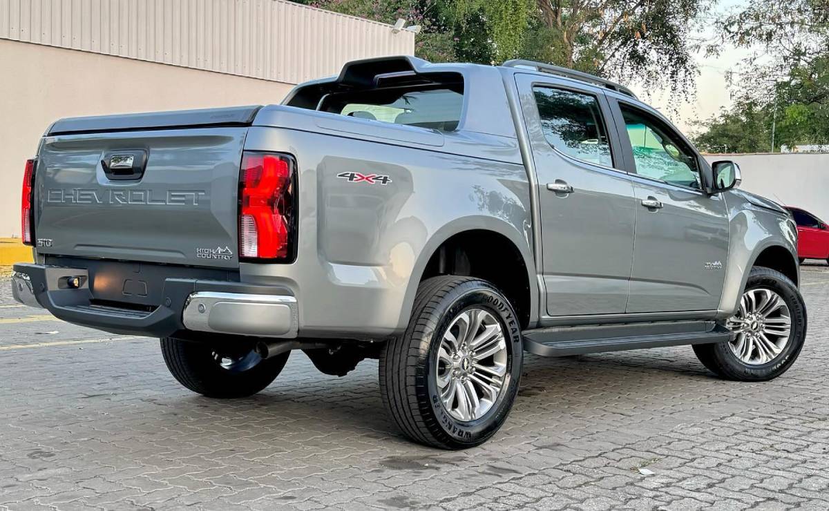 Chevrolet S10 High country 2025 trasera