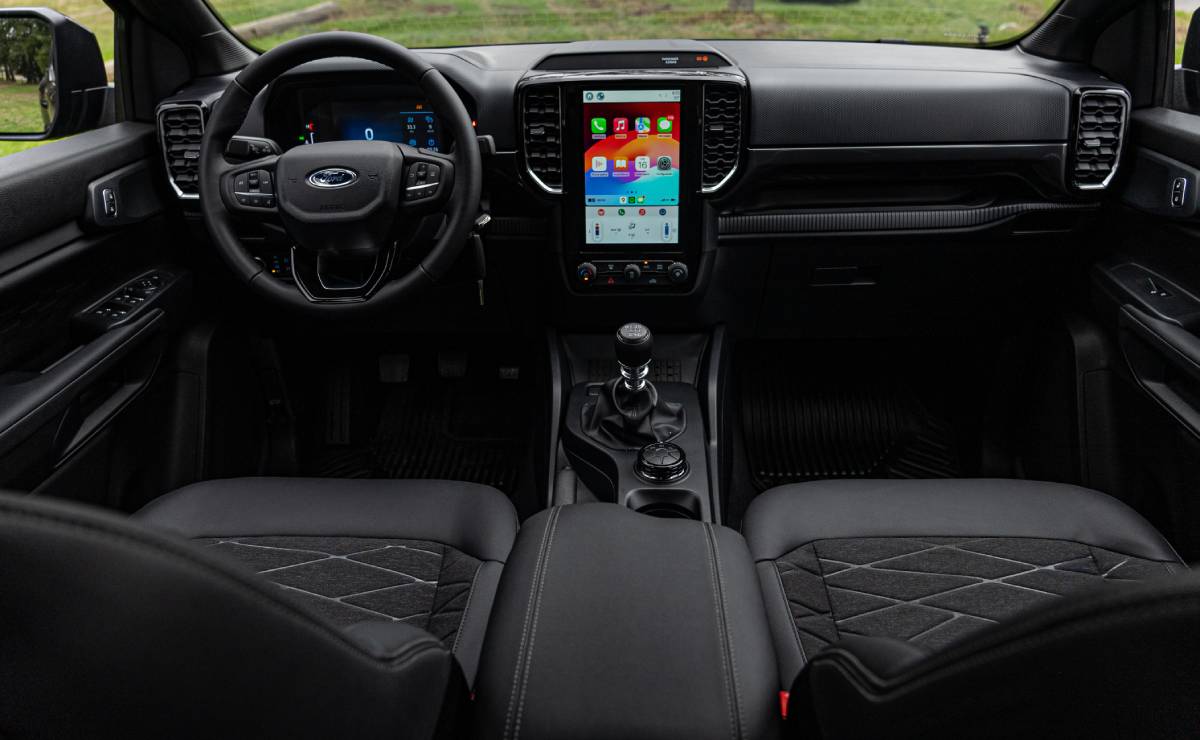 Ford Ranger Black interior