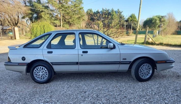 Ford Sierra Ghia SX perfil 1