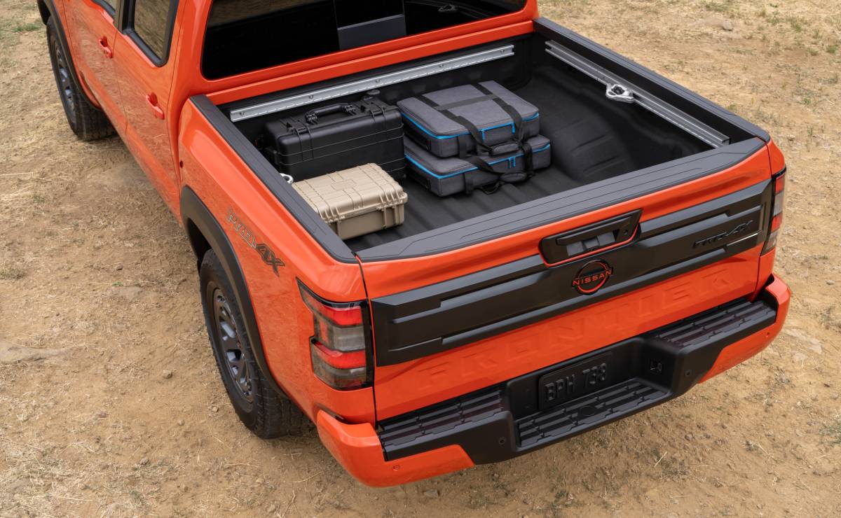 Nueva Nissan Frontier caja