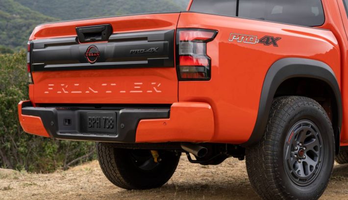 Nueva Nissan Frontier trasera 2
