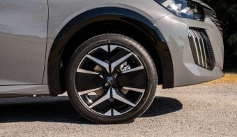 Nuevo Peugeot 208 llanta 1