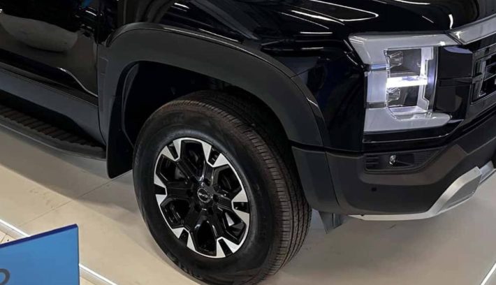 Pick up BYD Shark teaser
