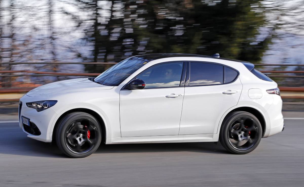 SUV Alfa Romeo Stelvio accion