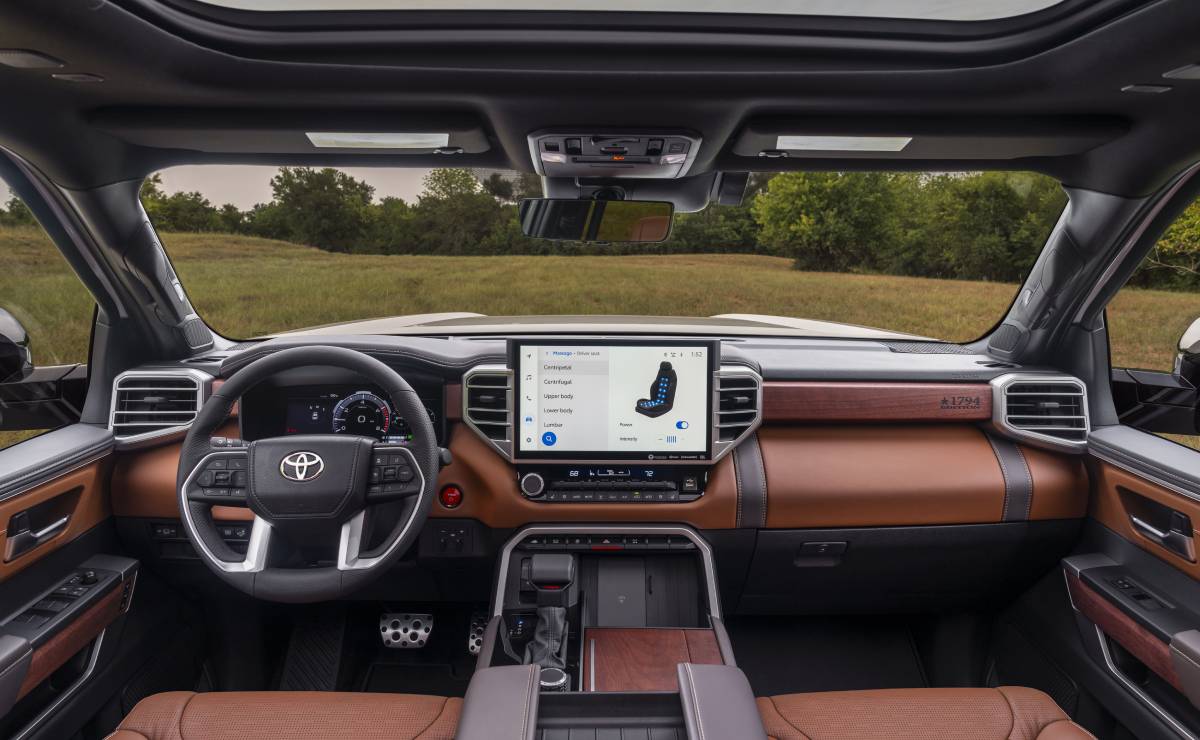 Toyota Sequoia 2025 interior