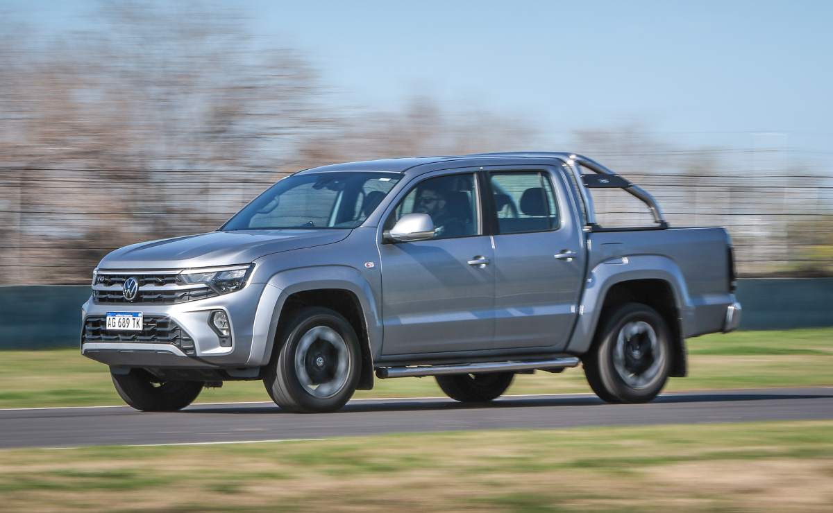 Volkswagen Amarok 2025 (9)