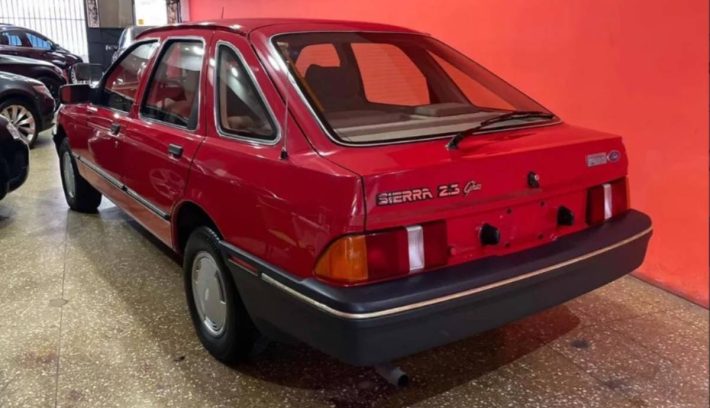 Ford Sierra 2.3 Ghia 1984 trasera