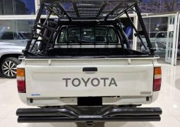 Toyota Hilux 1999 cola