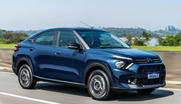 Citroen Basalt accion frente