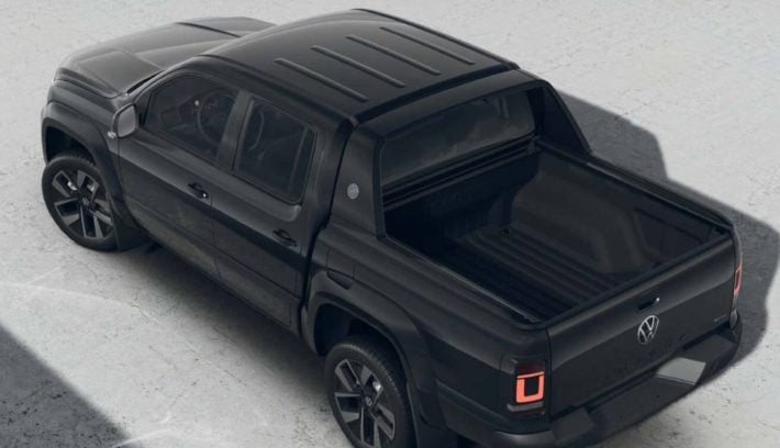 Nueva Amarok Black Style trasera