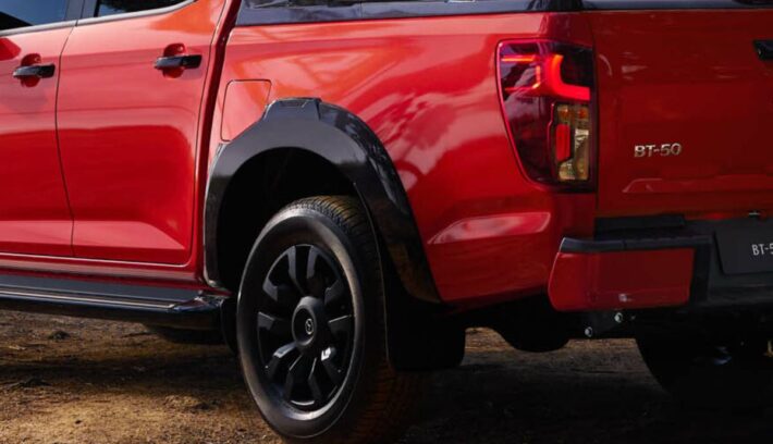 Pick up Mazda BT 50 teaser