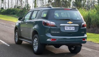 Chevrolet-Trailblazer-acción-trasera