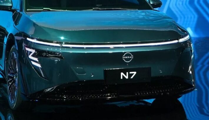 Nissan N7, el sedán más futurista que se ubicará por encima del Versa